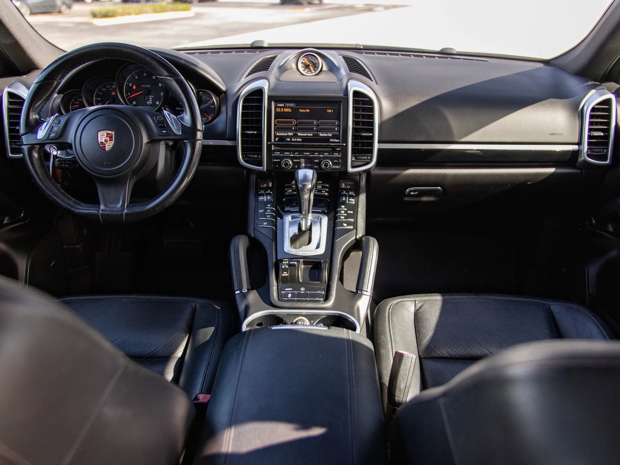Used 2014 Porsche Cayenne AWD/4WD image 28