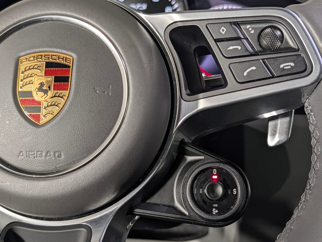 Used 2023 Porsche Cayenne GTS AWD/4WD image 38