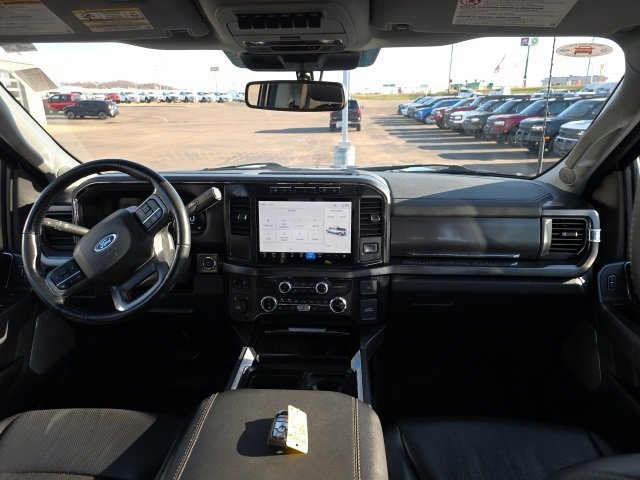 Used 2024 Ford F350 Lariat image 13