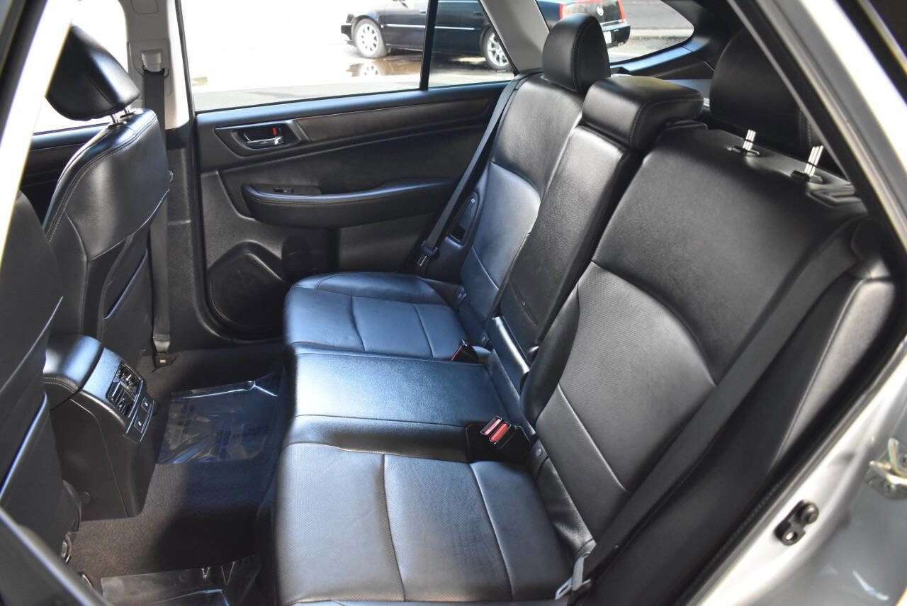 Used 2016 Subaru Outback 3.6R Limited image 40