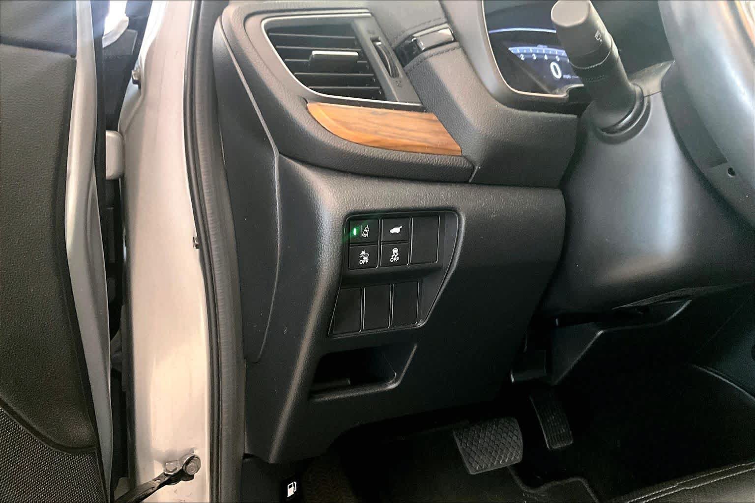 Used 2020 Honda CR-V Touring image 30