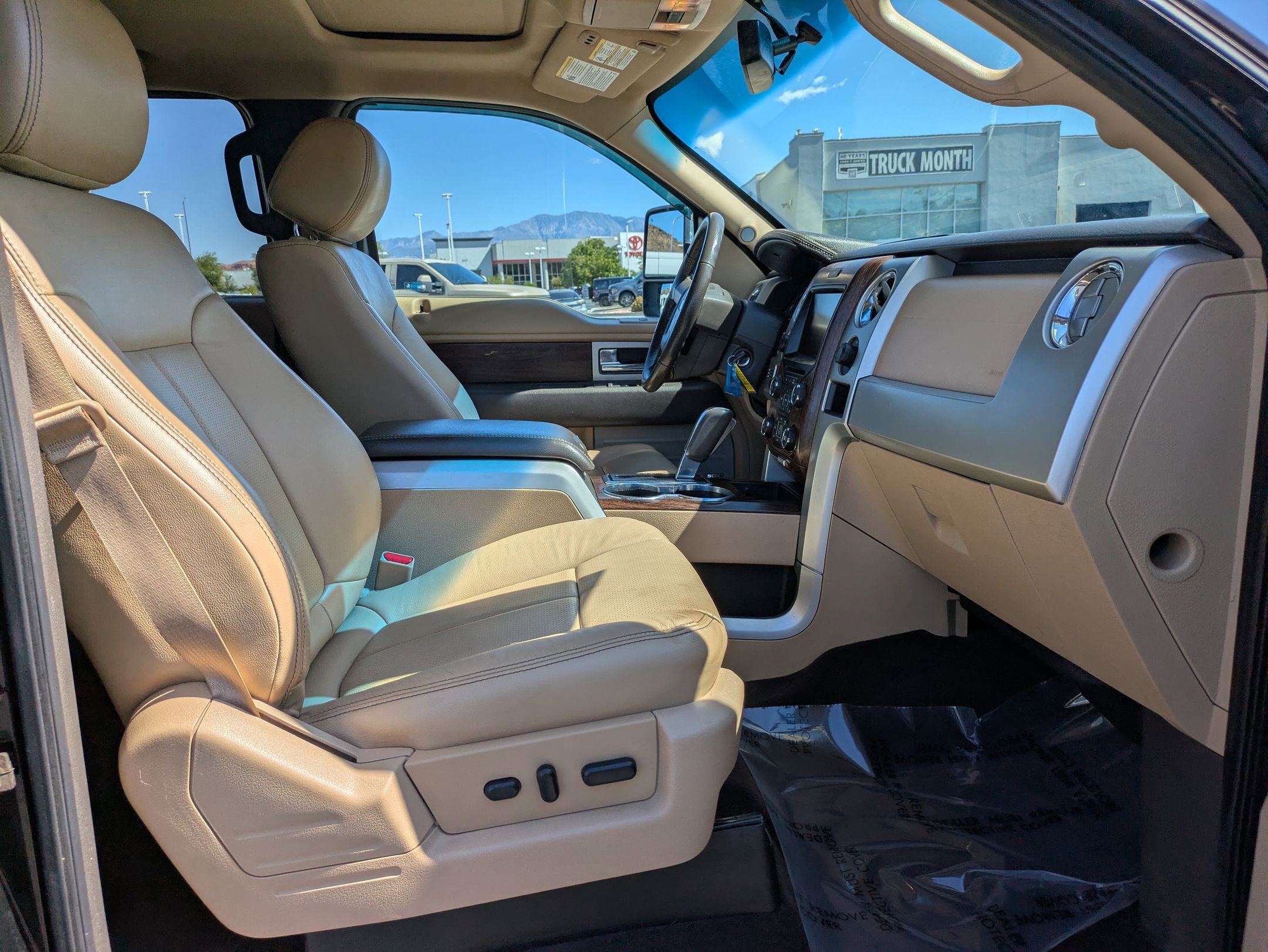 Used 2013 Ford F150 Lariat w/ Luxury Equipment Group AWD/4WD image 30