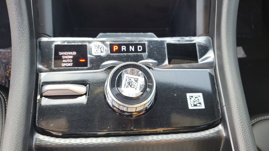 New 2025 Jeep Grand Cherokee Limited image 27