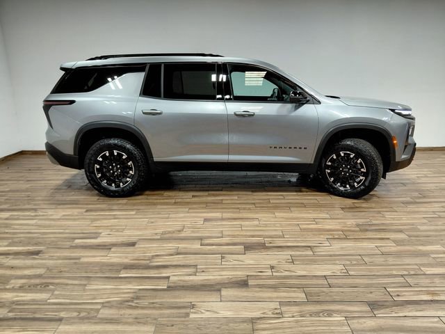 Used 2026 Chevrolet Traverse Z71 image 21