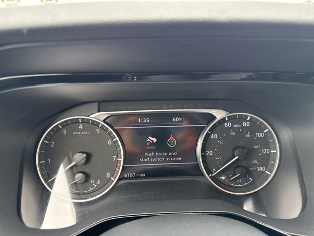 Used 2025 Nissan Pathfinder SL w/ Lighting Package (N92) image 19