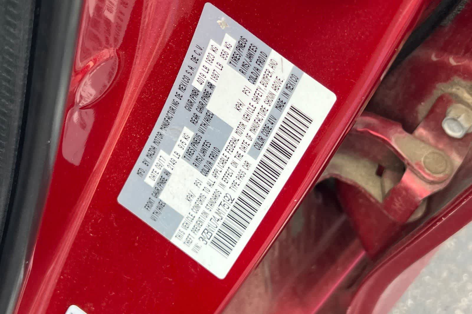 Used 2018 MAZDA MAZDA3 Sport FWD image 28