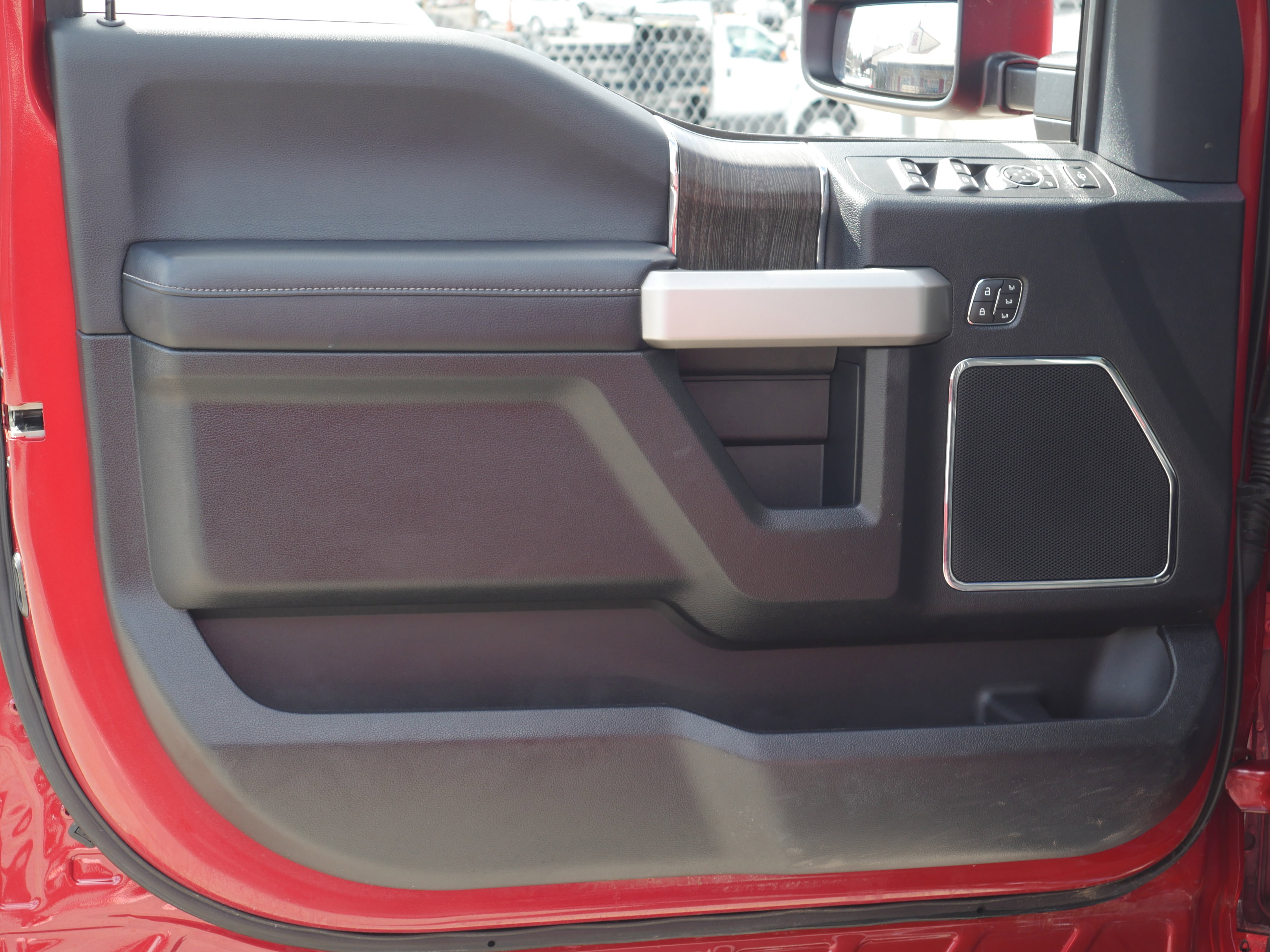 Certified 2020 Ford F350 Lariat w/ Lariat Ultimate Package image 39