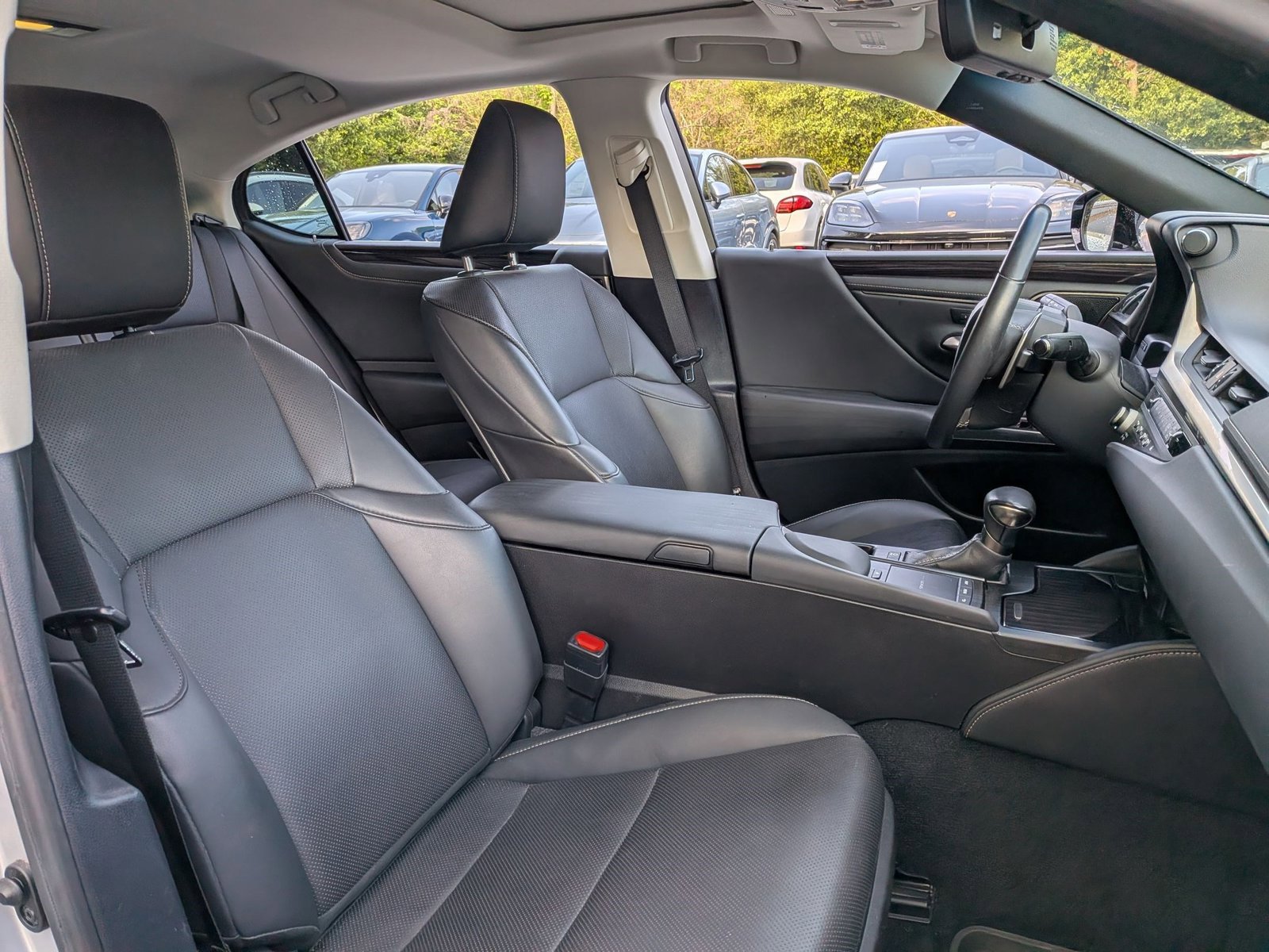 Used 2021 Lexus ES 300h w/ Premium Package image 18