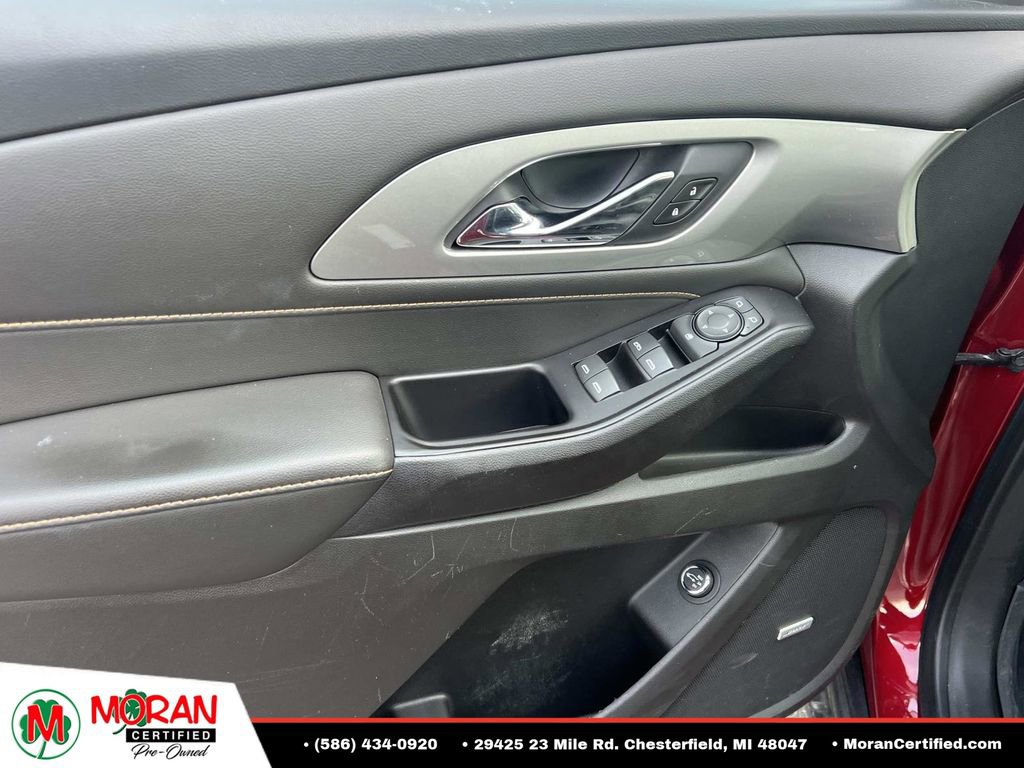 Used 2020 Chevrolet Traverse RS w/ LPO, Floor Liner Package FWD image 16