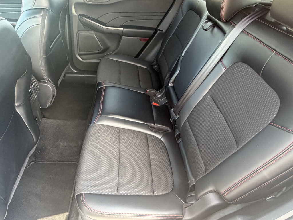 Used 2025 Ford Escape ST-Line Select AWD/4WD image 27