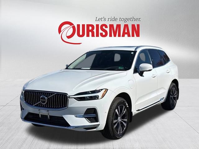 Used 2022 Volvo XC60 T8 Inscription Expression image 5