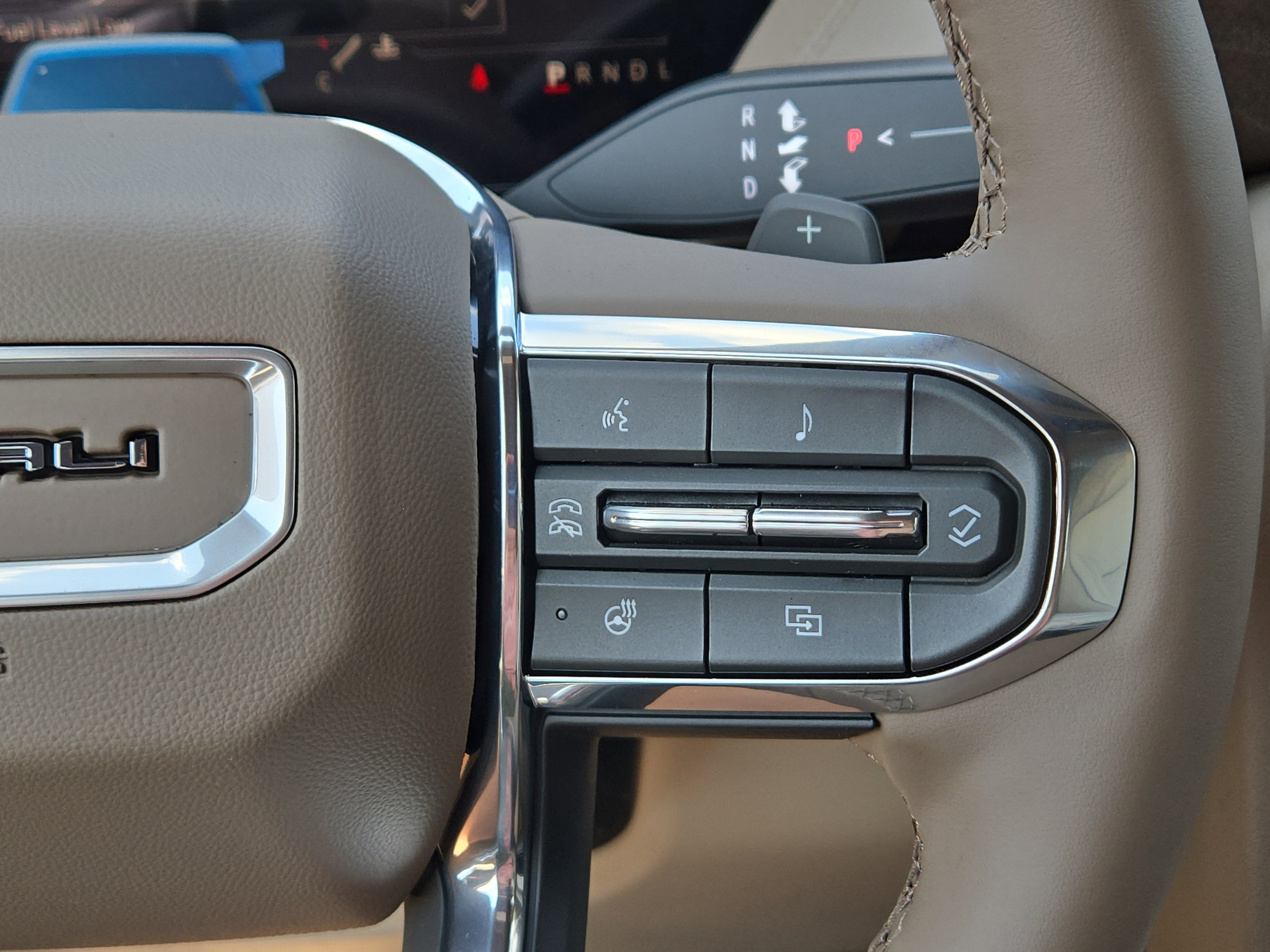 New 2026 GMC Yukon XL Denali w/ Advanced Technology Package image 25