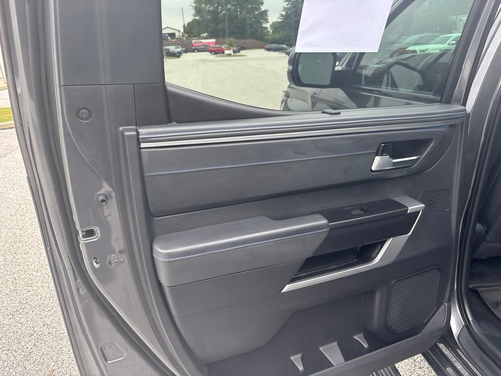 Used 2023 Toyota Tundra Platinum AWD/4WD image 19