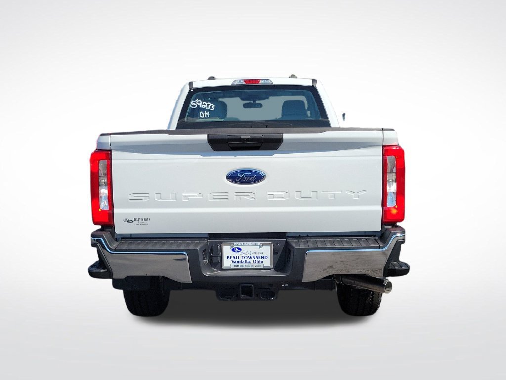 New 2026 Ford F350 XL w/ FX4 Off-Road Package AWD/4WD image 7