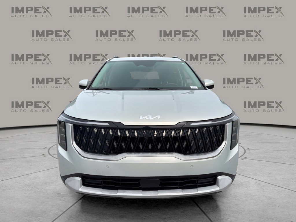 Used 2025 Kia Carnival EX FWD image 8