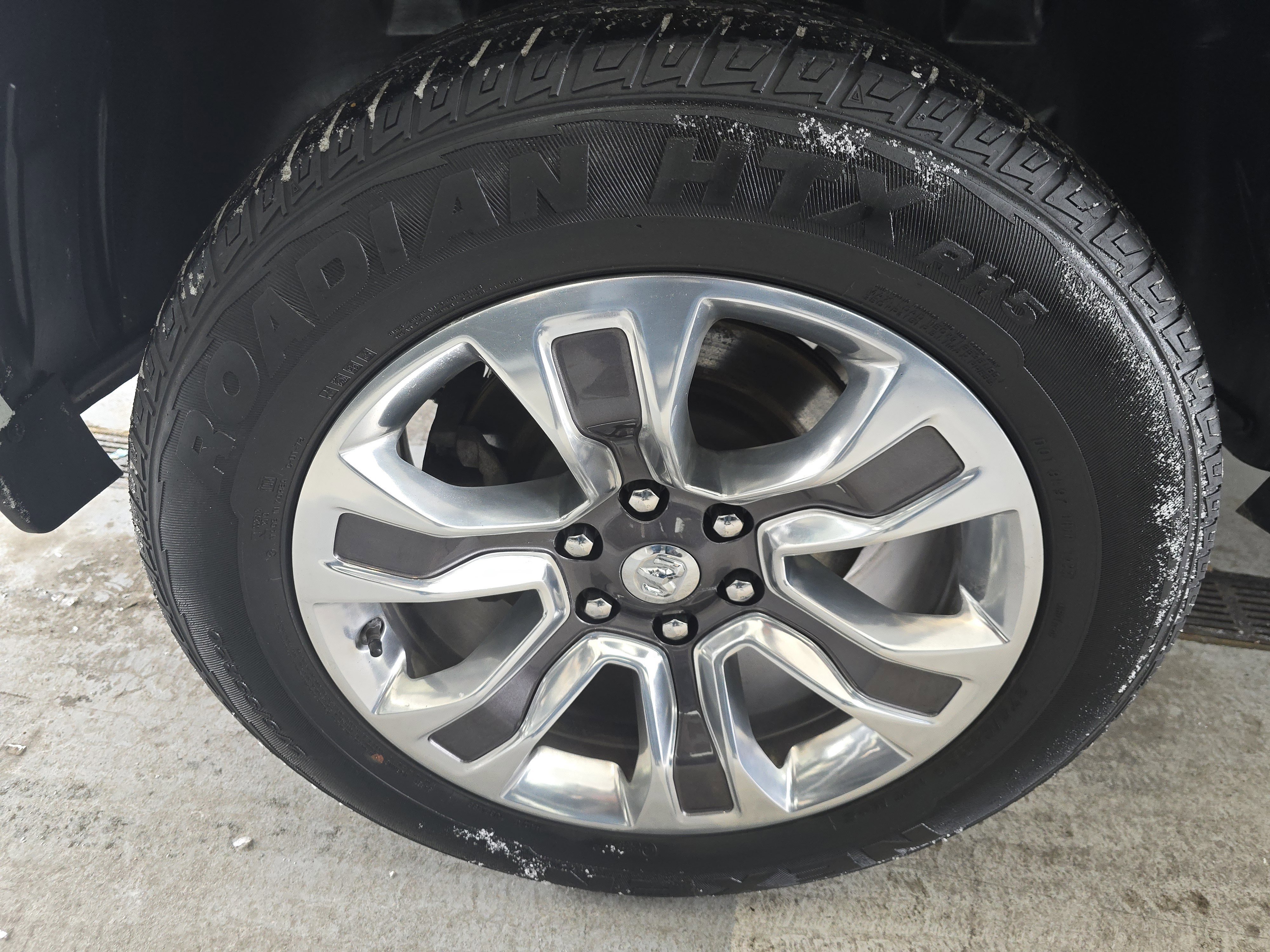 Used 2023 RAM 1500 Limited image 12