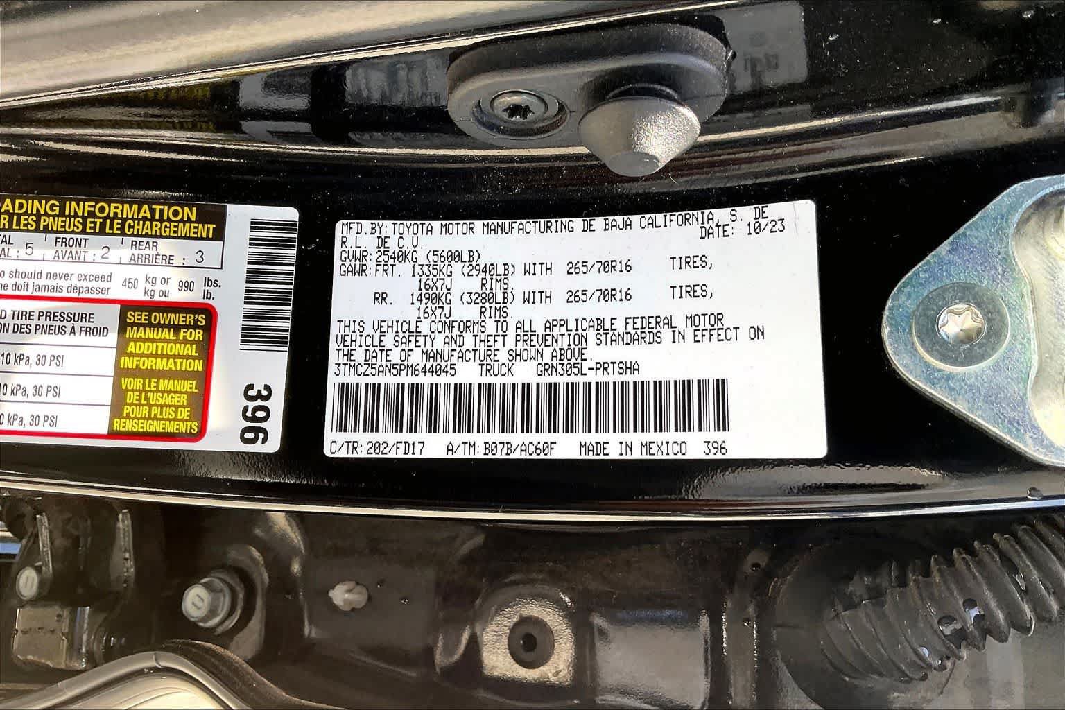 Used 2023 Toyota Tacoma TRD Off-Road AWD/4WD image 20