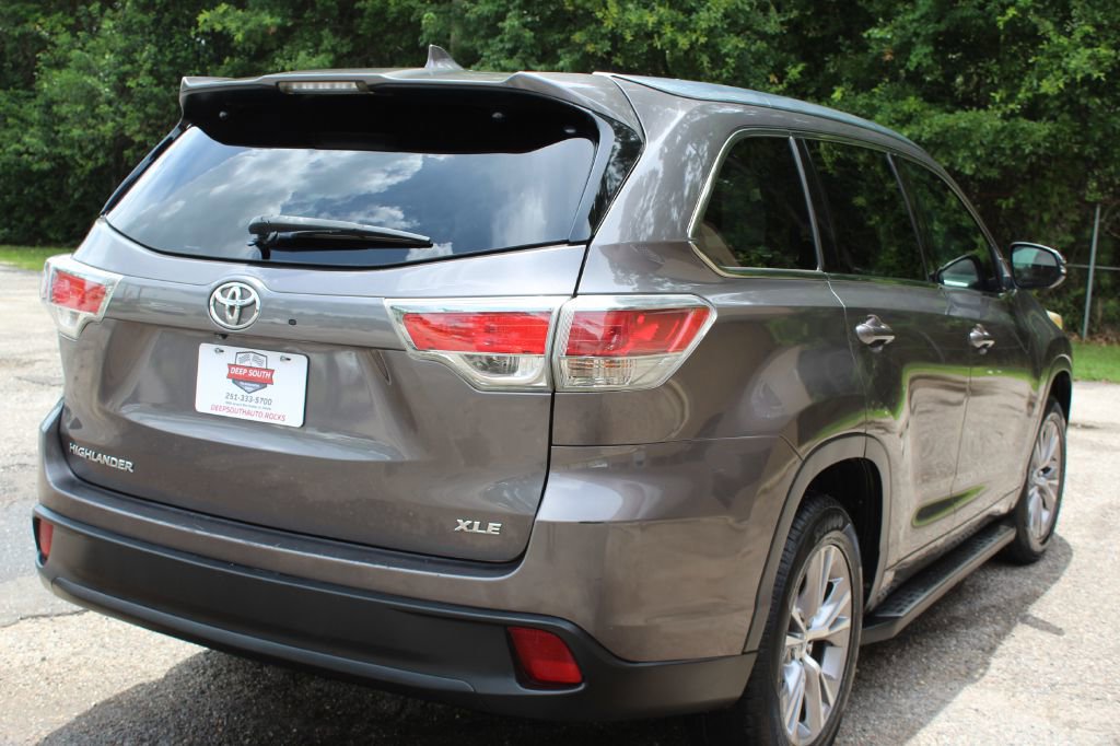 Used 2015 Toyota Highlander XLE image 14