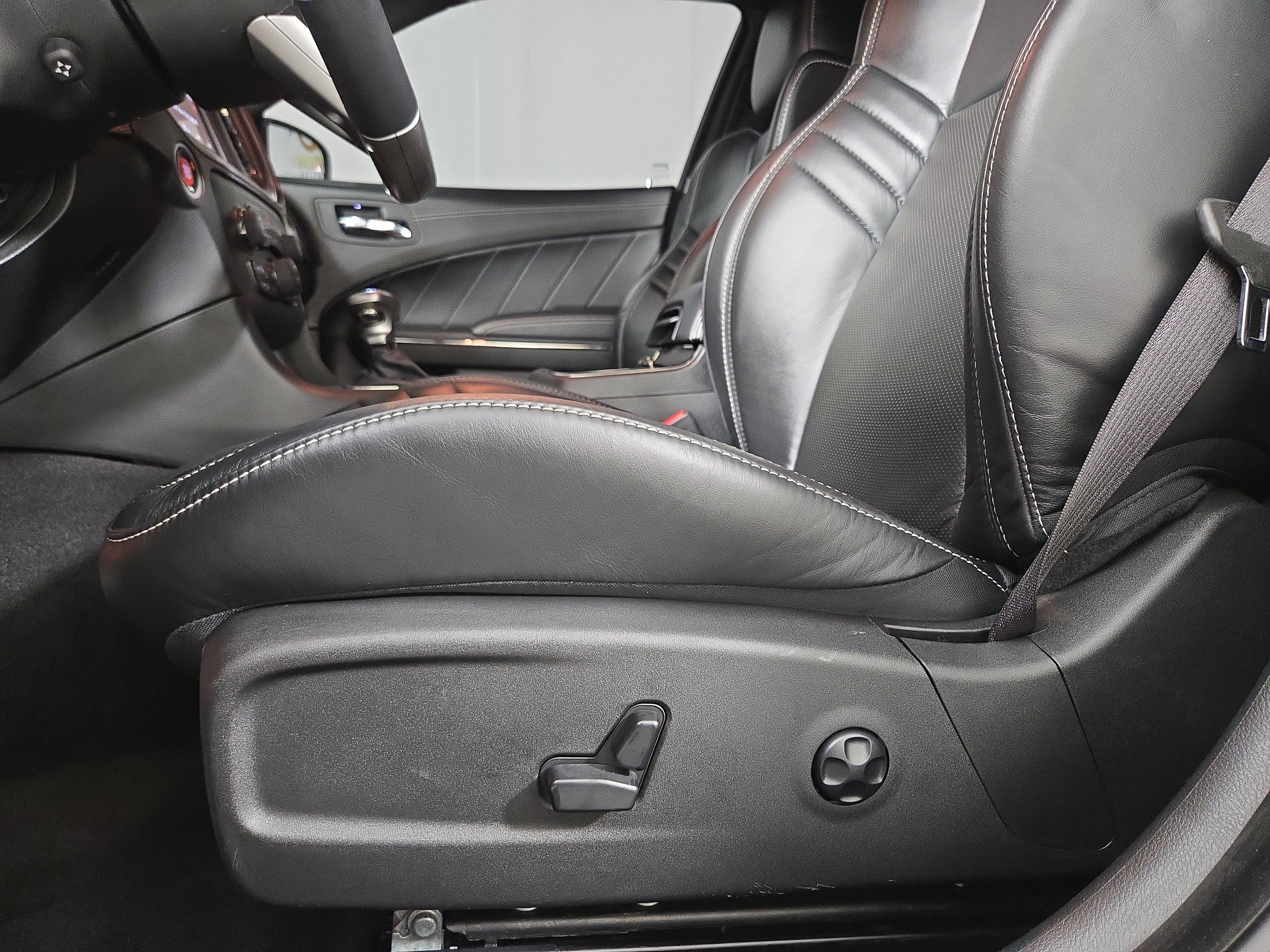 Used 2023 Dodge Charger SRT Hellcat w/ Harman/Kardon Audio Group RWD image 33