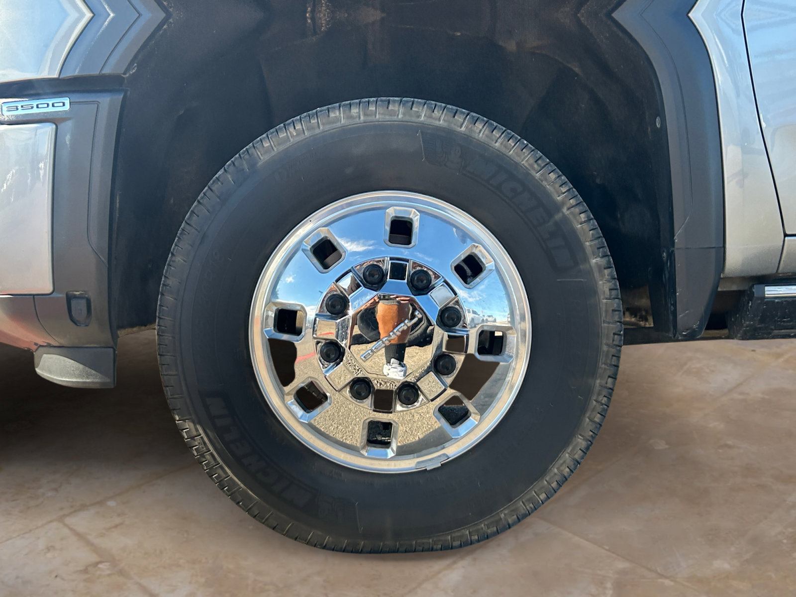 Used 2024 GMC Sierra 3500 Denali Ultimate image 30