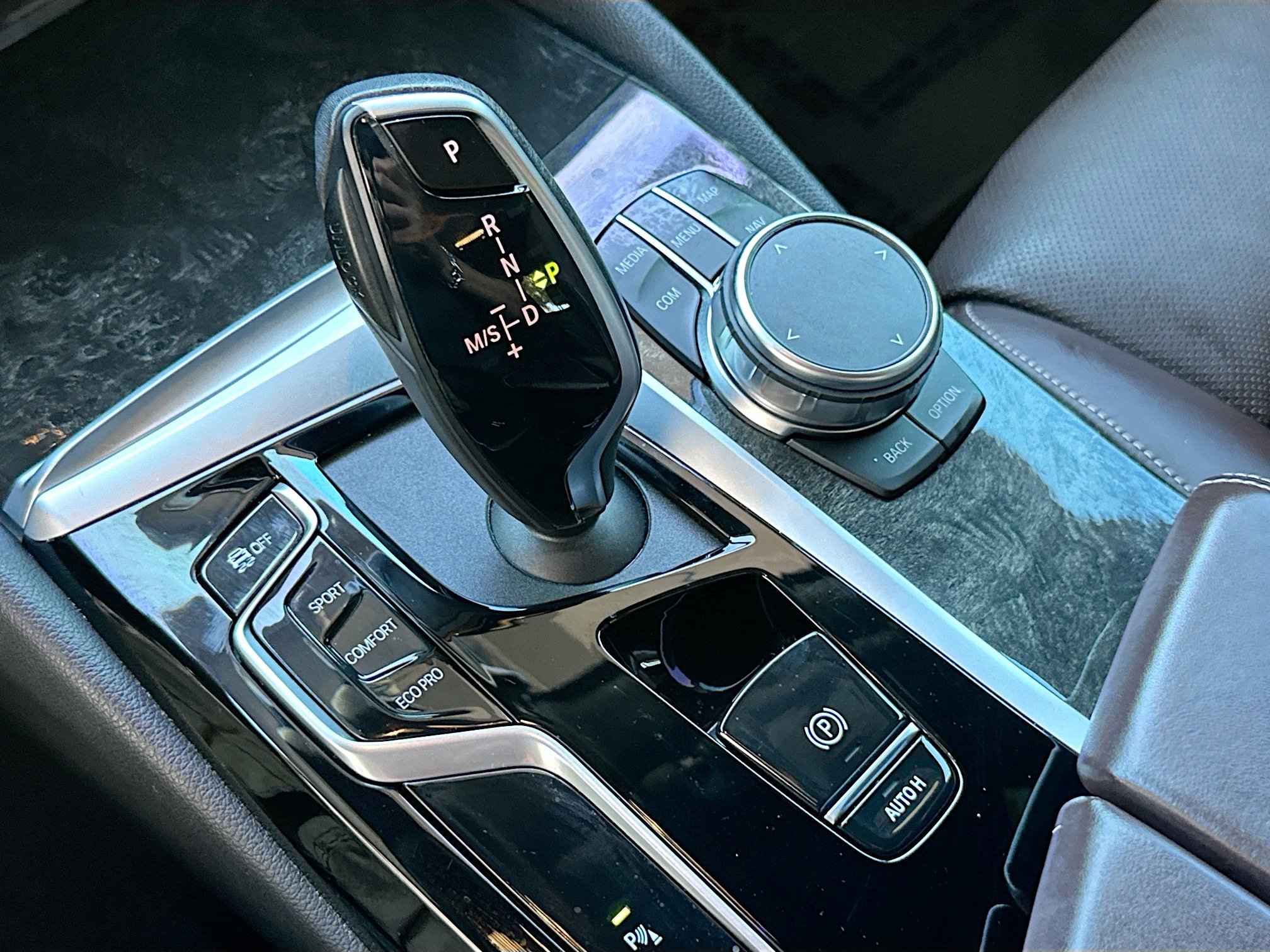 Certified 2023 BMW 540i w/ Premium Package image 16