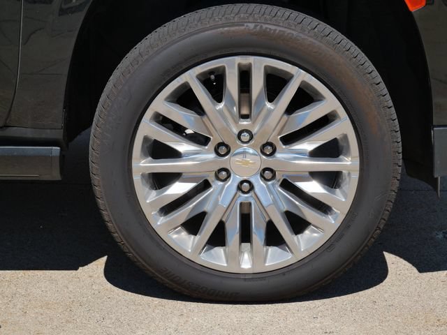 Used 2023 Chevrolet Suburban High Country AWD/4WD image 9