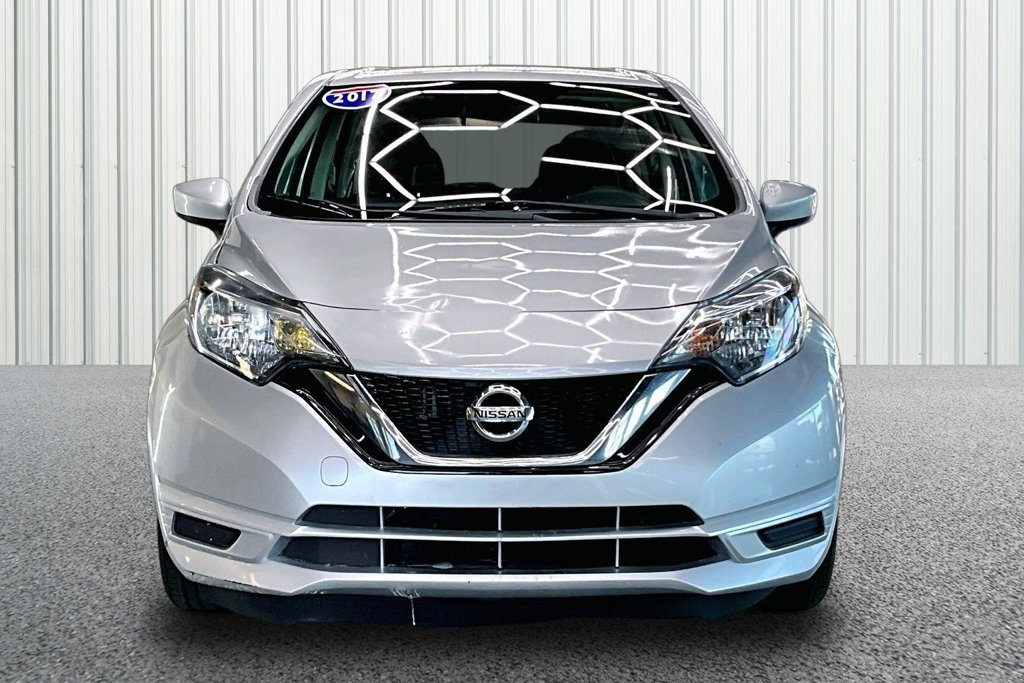 Used 2017 Nissan Versa Note SV FWD image 2