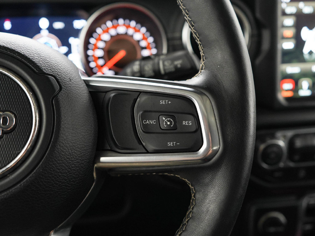 Used 2019 Jeep Wrangler Unlimited Sahara AWD/4WD image 25