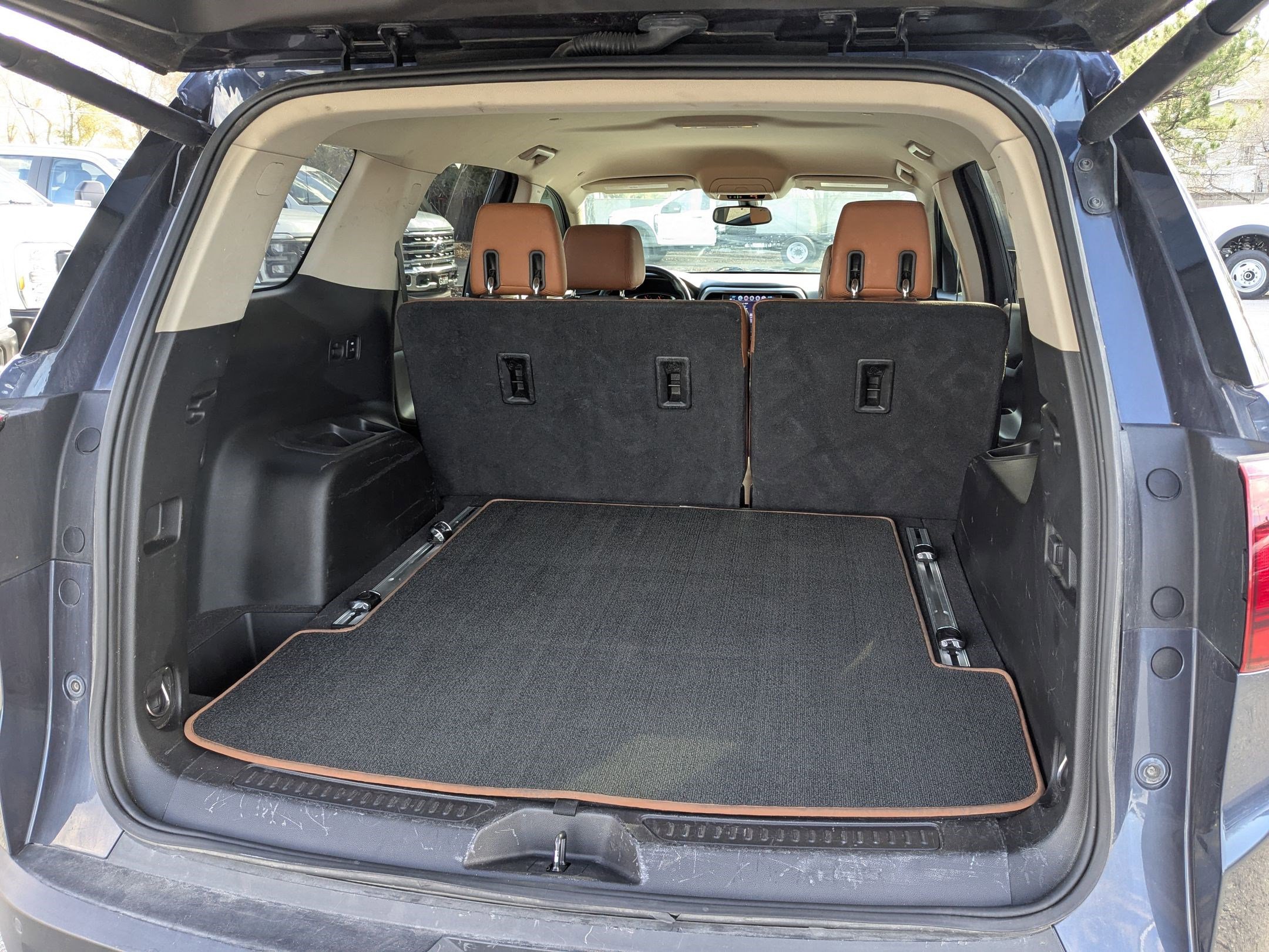 Used 2019 GMC Acadia SLT image 29