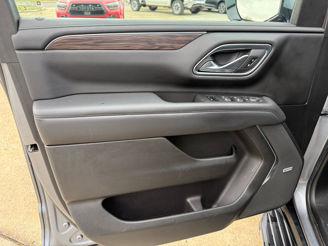 Used 2021 Chevrolet Tahoe LT image 8