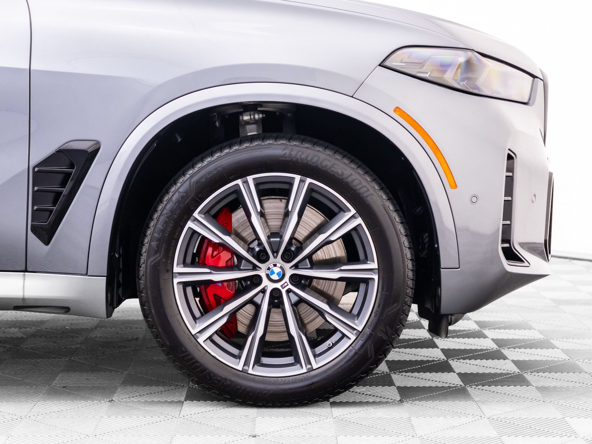 Certified 2026 BMW X5 M60i AWD/4WD image 39