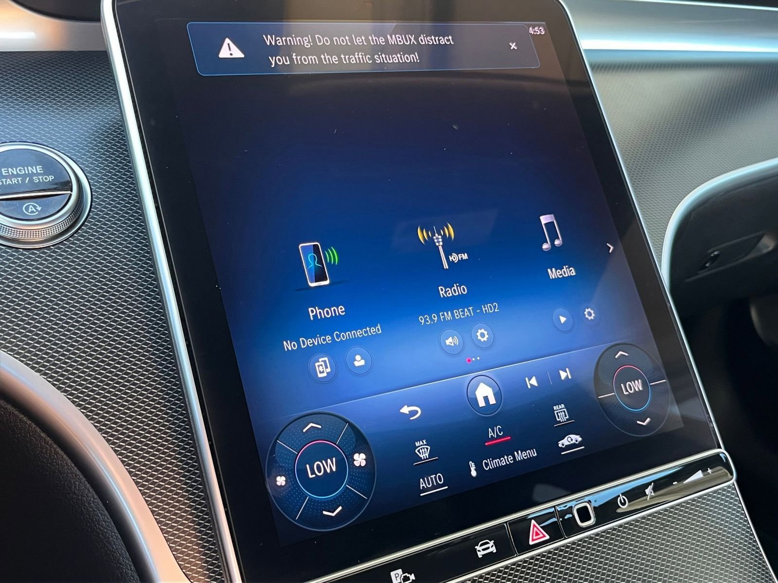 Used 2024 Mercedes-Benz C 300 4MATIC Sedan image 17