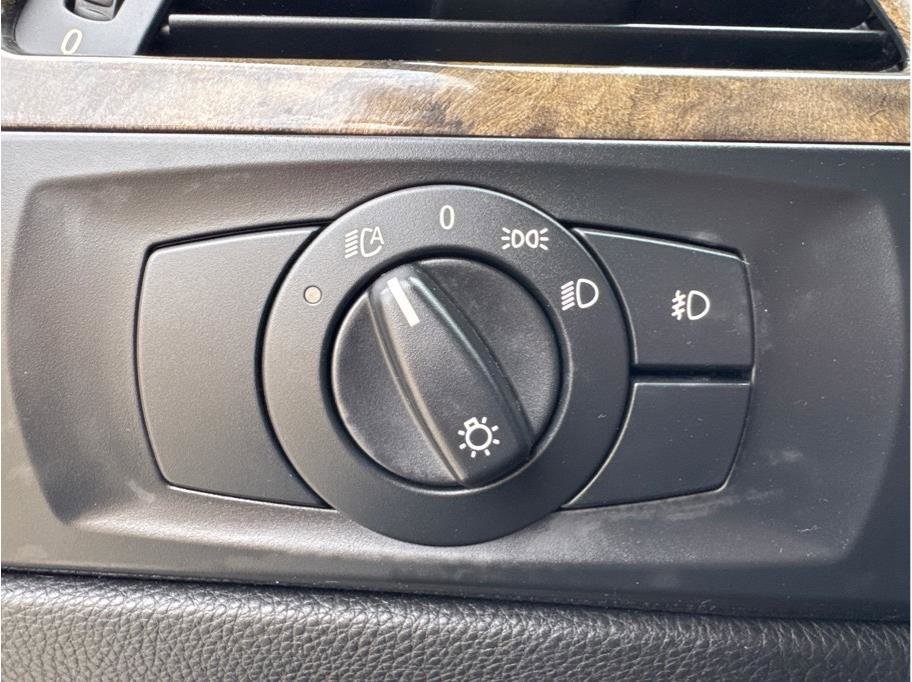 Used 2007 BMW 335i Convertible image 22