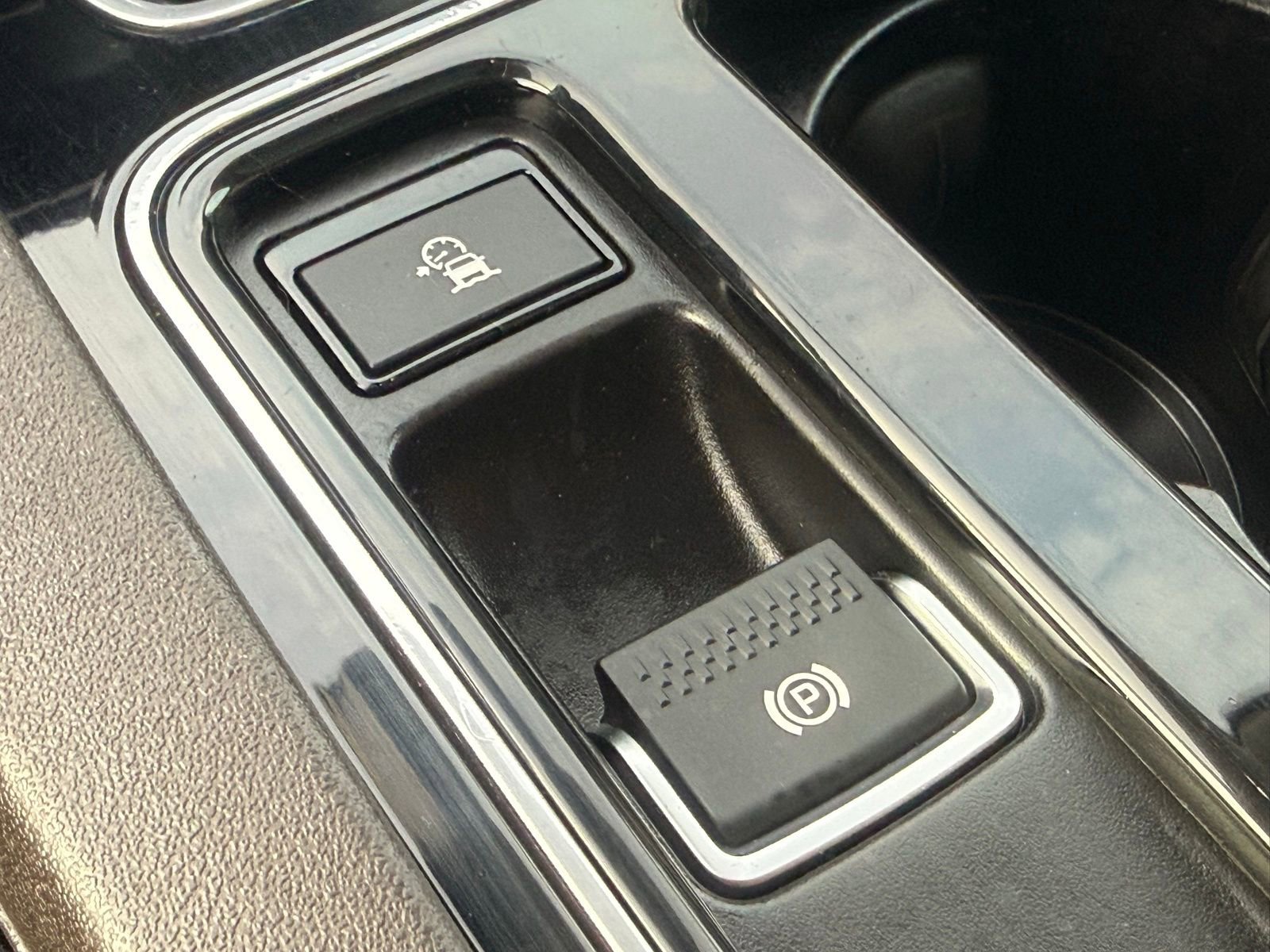 Used 2018 Jaguar F-PACE Prestige AWD/4WD image 27