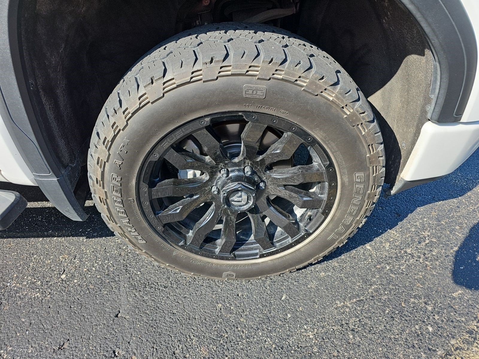 Used 2020 GMC Sierra 1500 AT4 w/ AT4 Premium Package AWD/4WD image 9