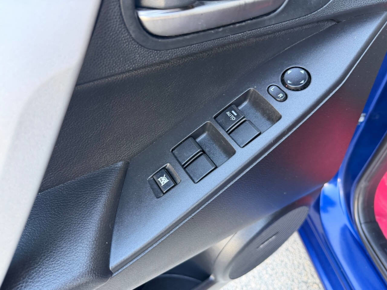 Used 2013 MAZDA MAZDA3 i Grand Touring w/ Tech Pkg image 19