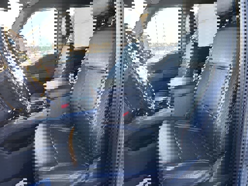 Used 2024 Ford F250 Lariat w/ Black Appearance Package image 11