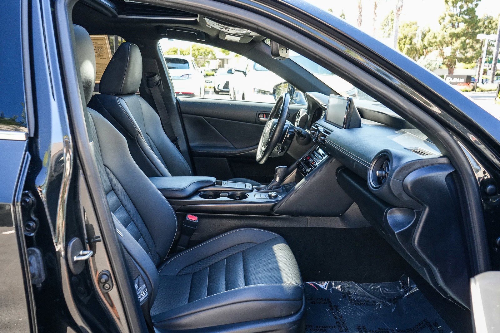 Used 2024 Lexus IS 350 F Sport w/ Navigation Package image 17