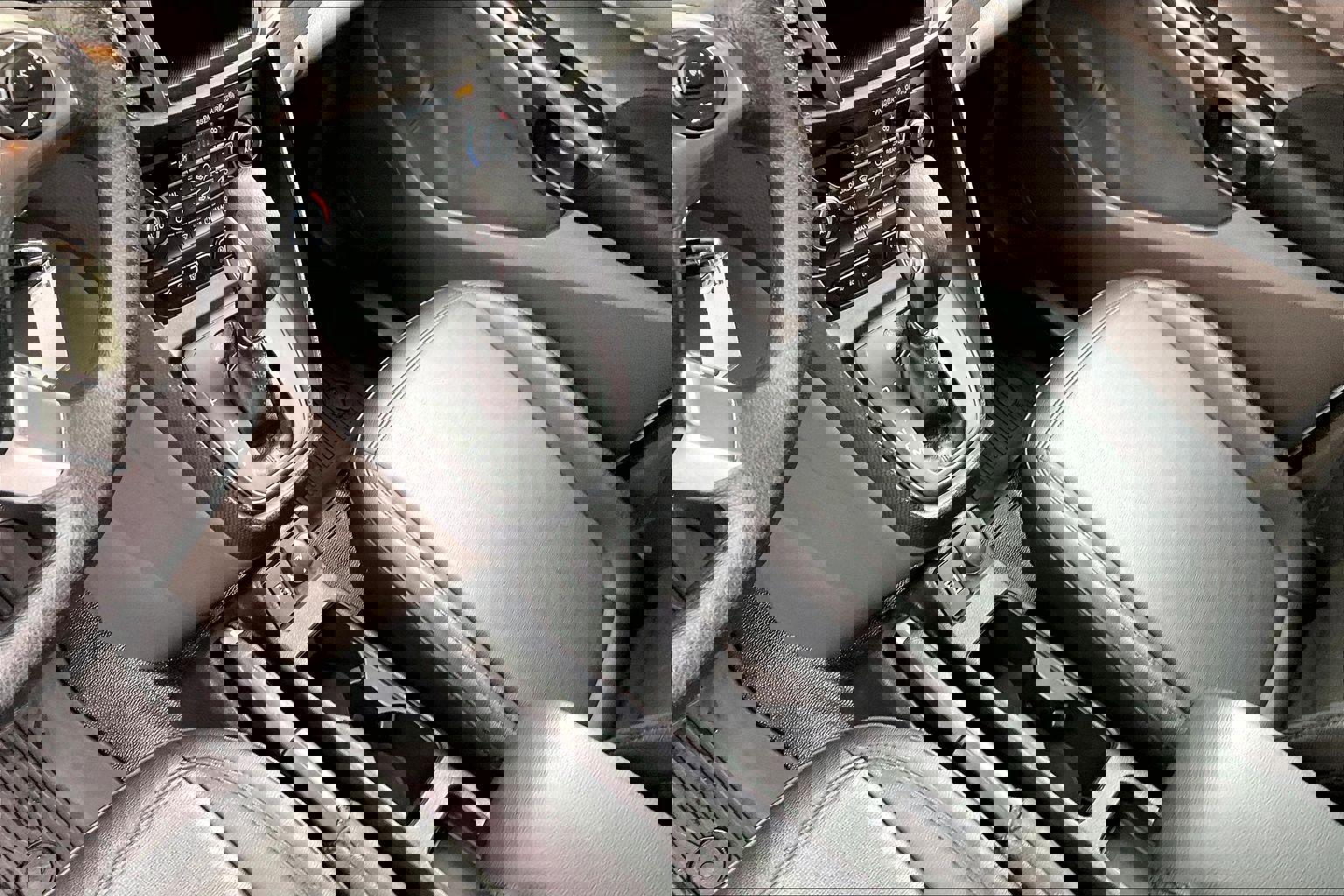 Used 2022 Ford Transit Connect XL image 18