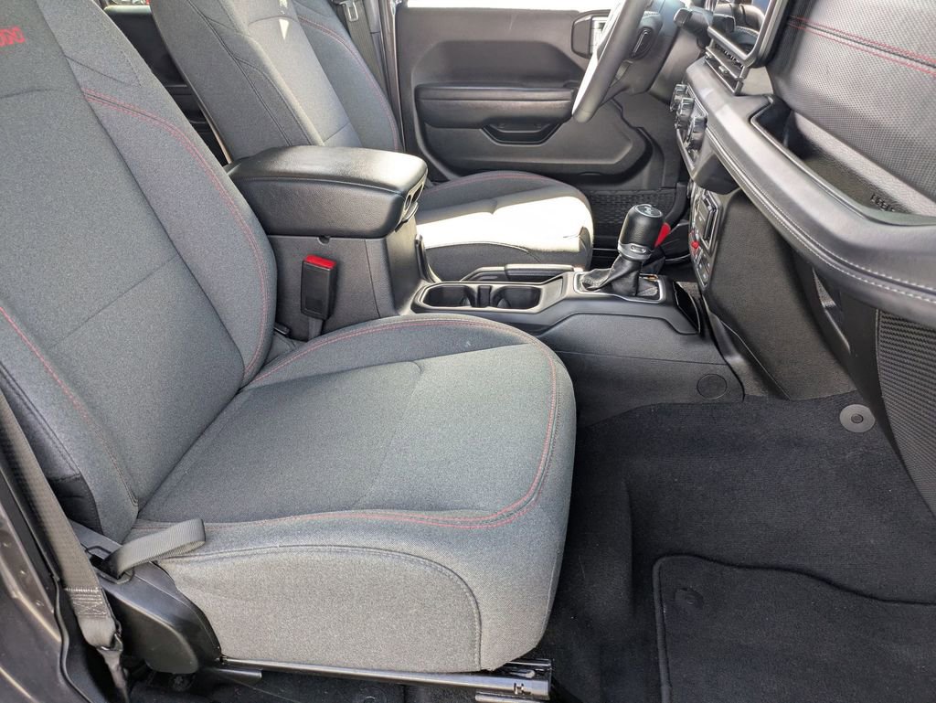 Used 2025 Jeep Wrangler Unlimited Rubicon image 29
