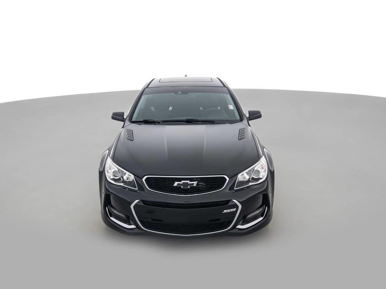 Used 2017 Chevrolet SS image 2