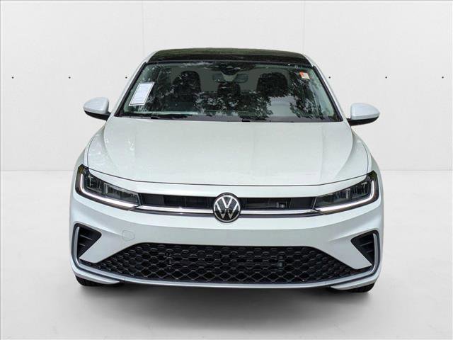 New 2025 Volkswagen Jetta SE image 5