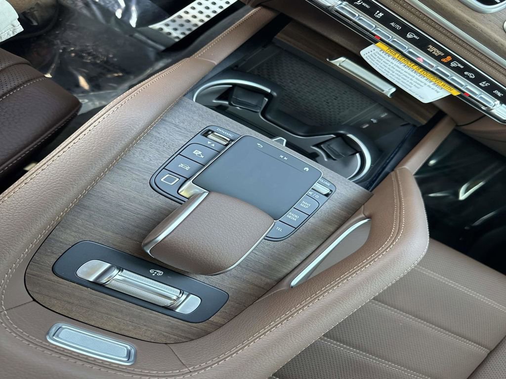 New 2026 Mercedes-Benz GLS 580 4MATIC image 28