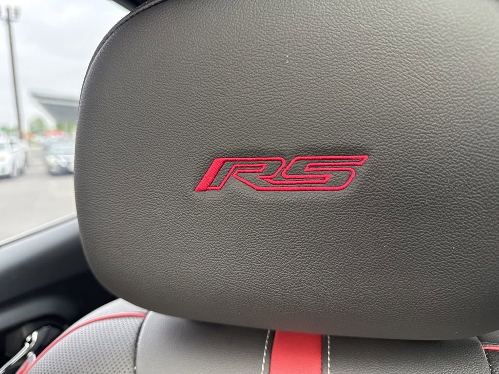 Certified 2025 Chevrolet Trax RS w/ Sunroof Package FWD image 25