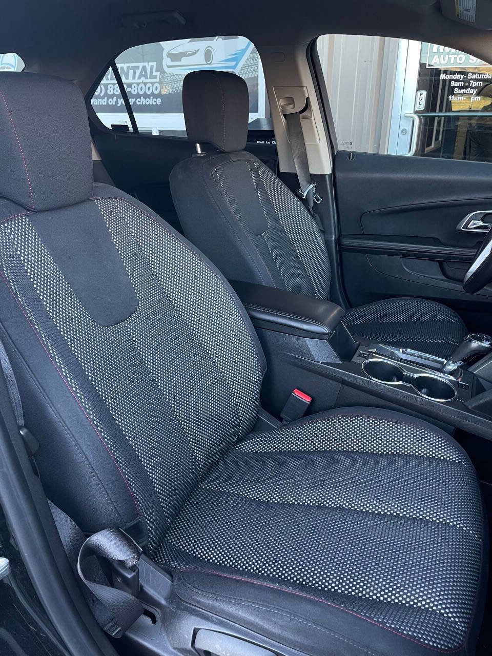 Used 2016 Chevrolet Equinox LT w/ Convenience Package image 2