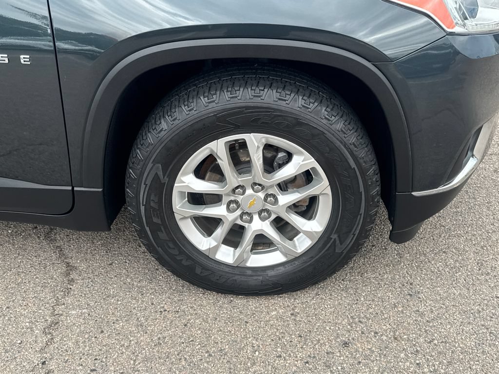 Used 2020 Chevrolet Traverse LT AWD/4WD image 44