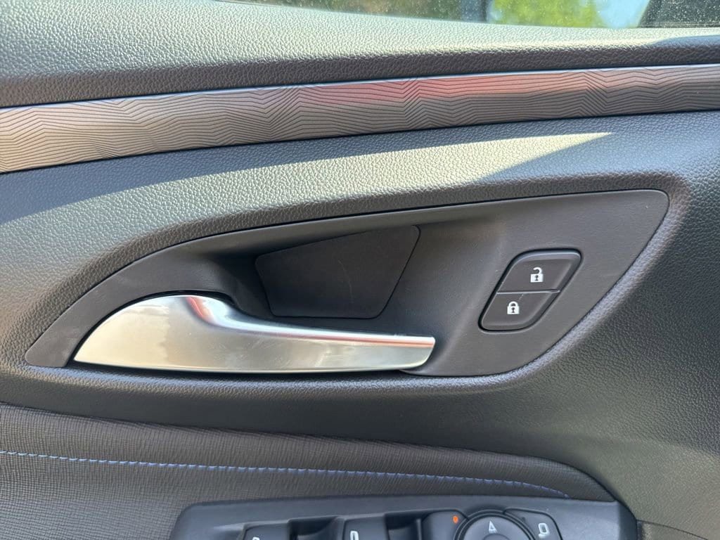 New 2026 Buick Envista Sport Touring w/ Convenience I Package FWD image 21