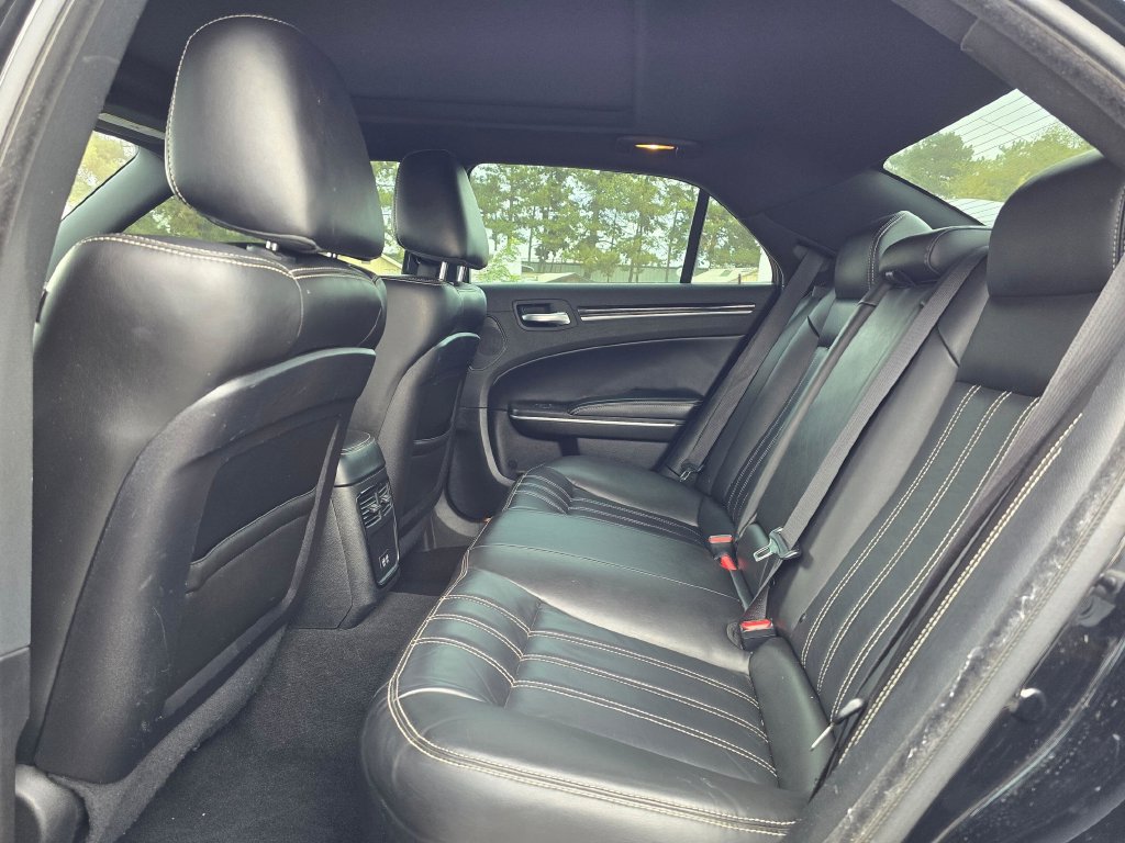 Used 2022 Chrysler 300 S RWD image 13