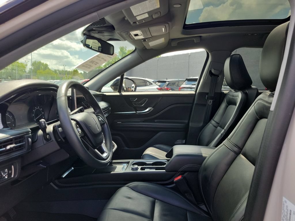 Certified 2022 Lincoln Corsair FWD w/ Premium Package image 18