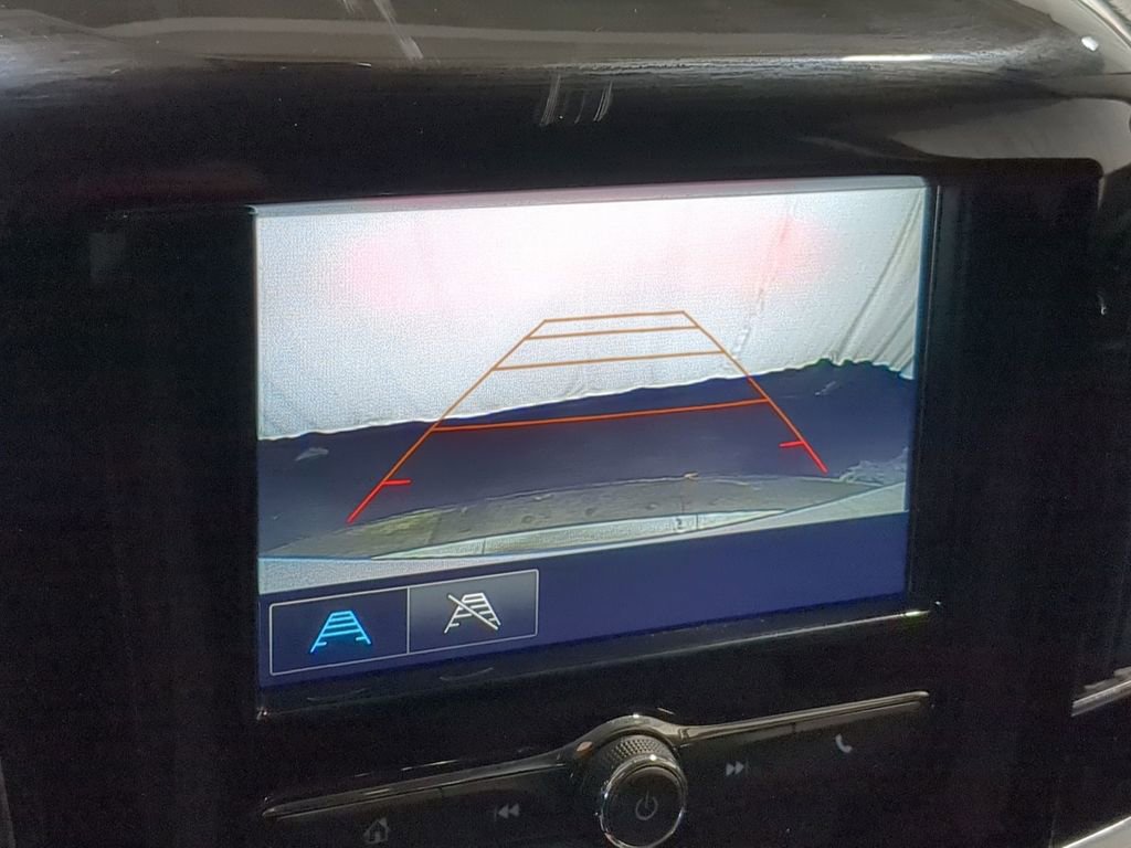 Used 2019 Chevrolet Traverse LS FWD image 32